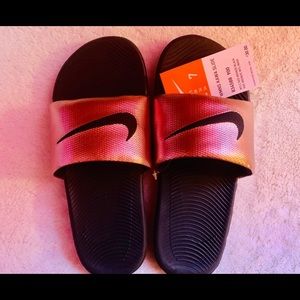 maroon and gold nike sandals